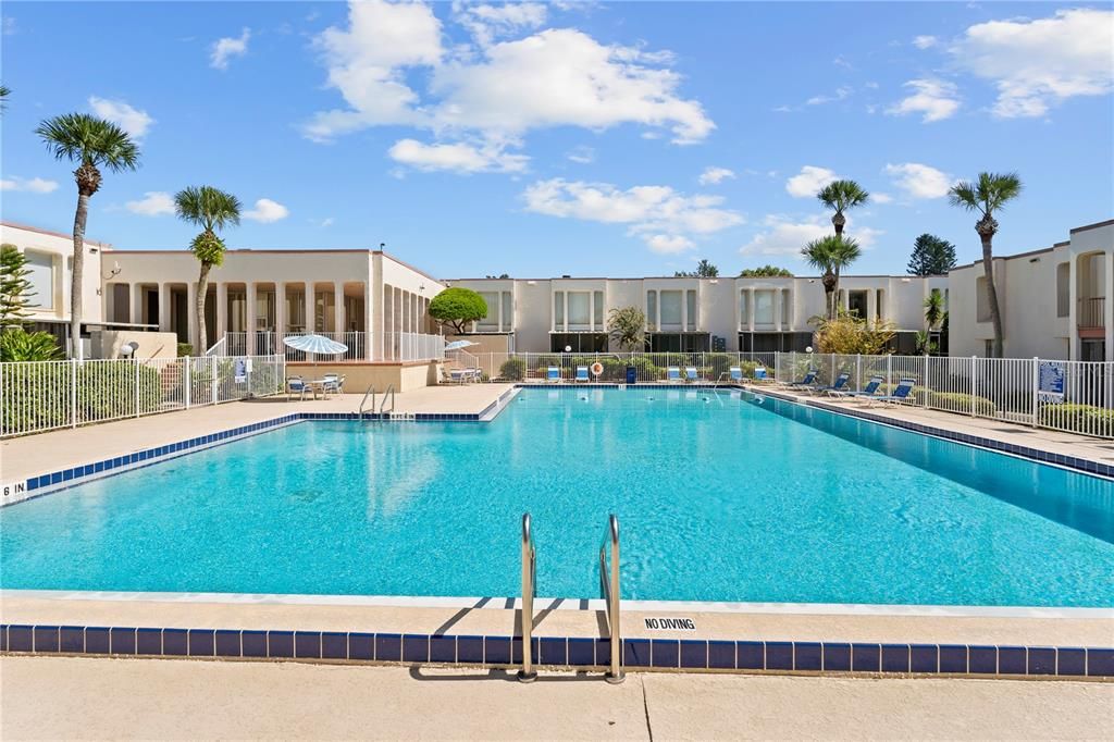 Activo con contrato: $185,999 (2 camas, 2 baños, 1370 Pies cuadrados)