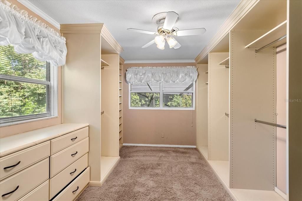 待售: $1,299,000 (5 贝兹, 3 浴室, 4144 平方英尺)