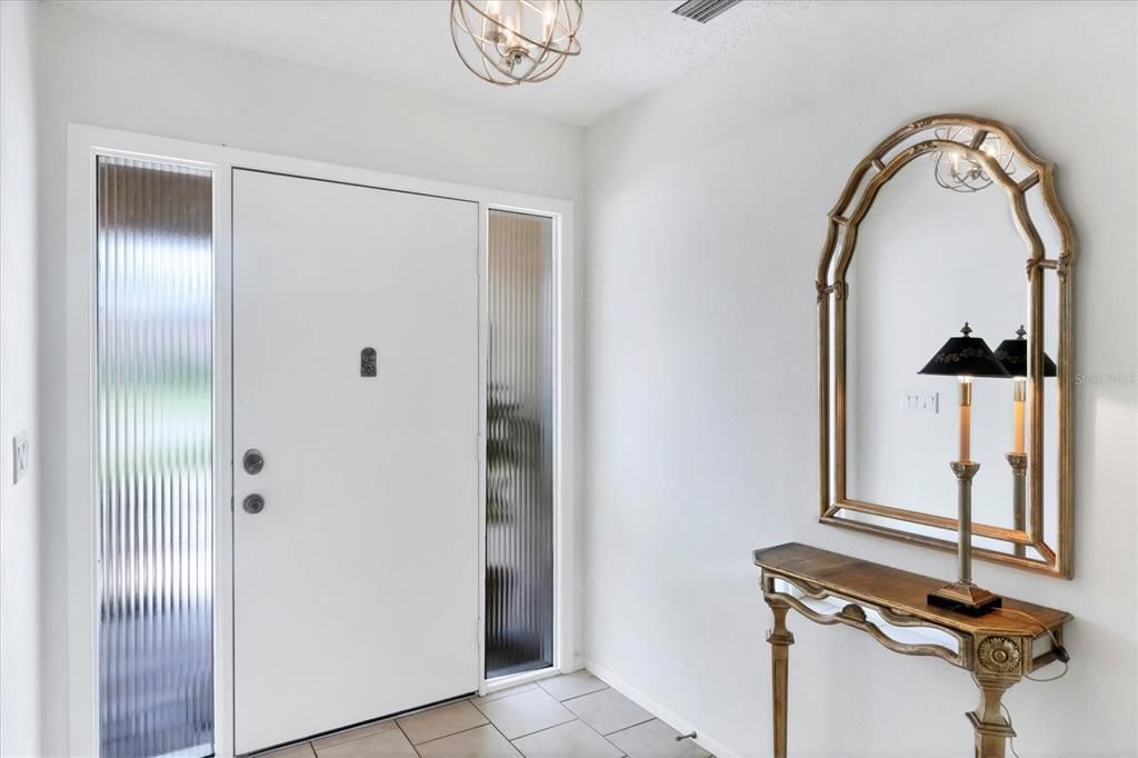 Под контрактом: $625,000 (3 спален, 3 ванн, 2249 Квадратных фут)