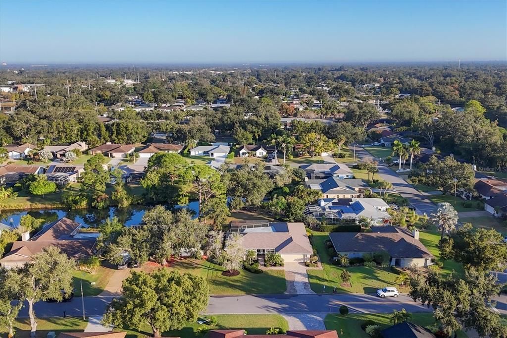 Под контрактом: $625,000 (3 спален, 3 ванн, 2249 Квадратных фут)