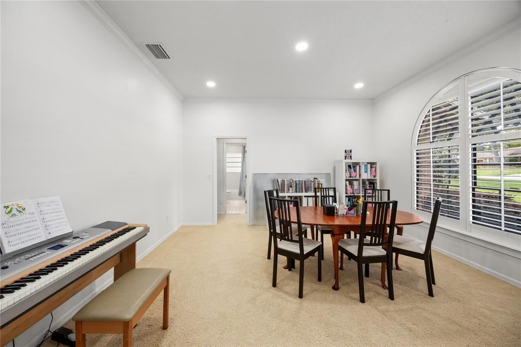 Active With Contract: $810,000 (4 beds, 3 baths, 3176 Square Feet)