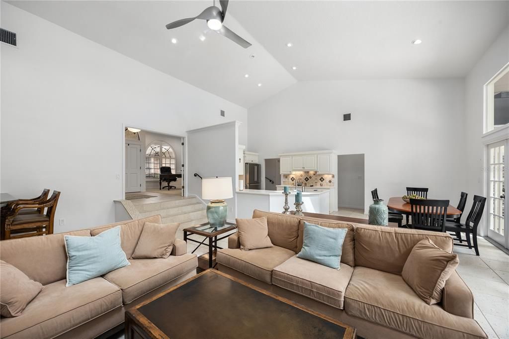 Active With Contract: $810,000 (4 beds, 3 baths, 3176 Square Feet)