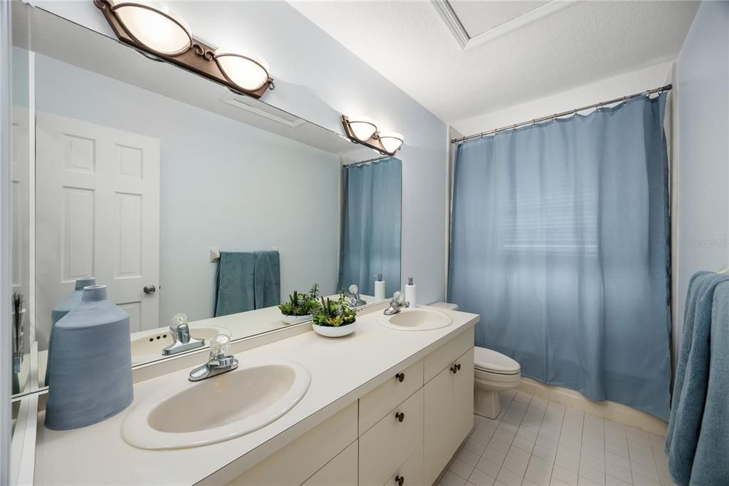 Active With Contract: $810,000 (4 beds, 3 baths, 3176 Square Feet)