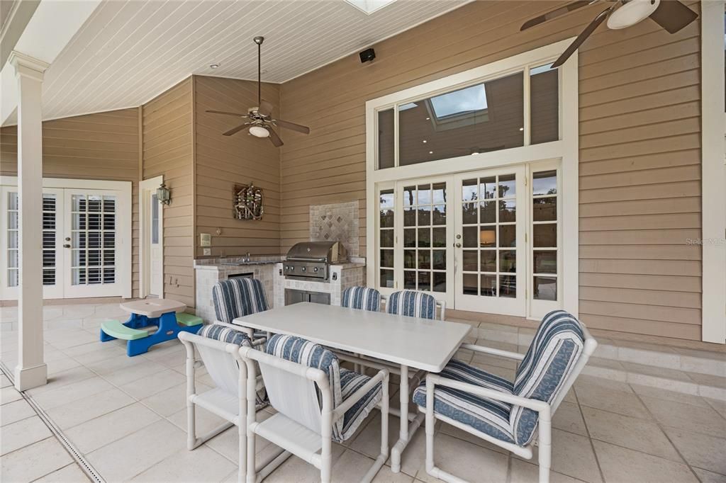 Active With Contract: $810,000 (4 beds, 3 baths, 3176 Square Feet)