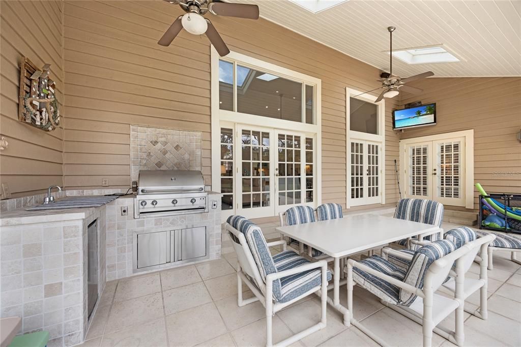 Active With Contract: $810,000 (4 beds, 3 baths, 3176 Square Feet)