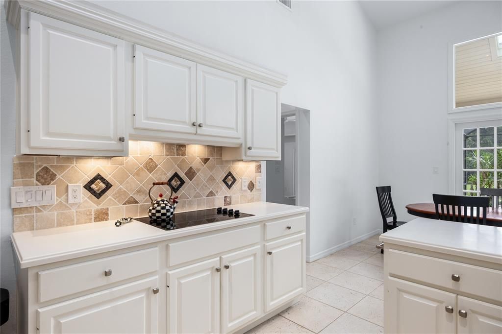 Active With Contract: $810,000 (4 beds, 3 baths, 3176 Square Feet)