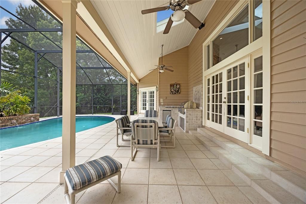 Active With Contract: $810,000 (4 beds, 3 baths, 3176 Square Feet)