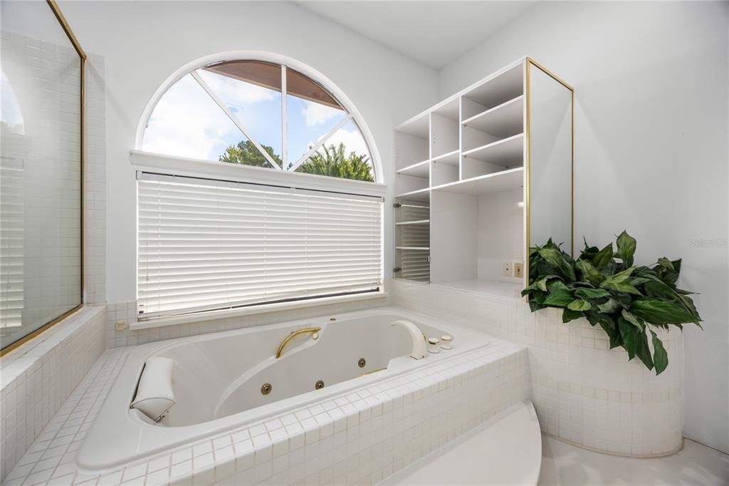 Active With Contract: $810,000 (4 beds, 3 baths, 3176 Square Feet)