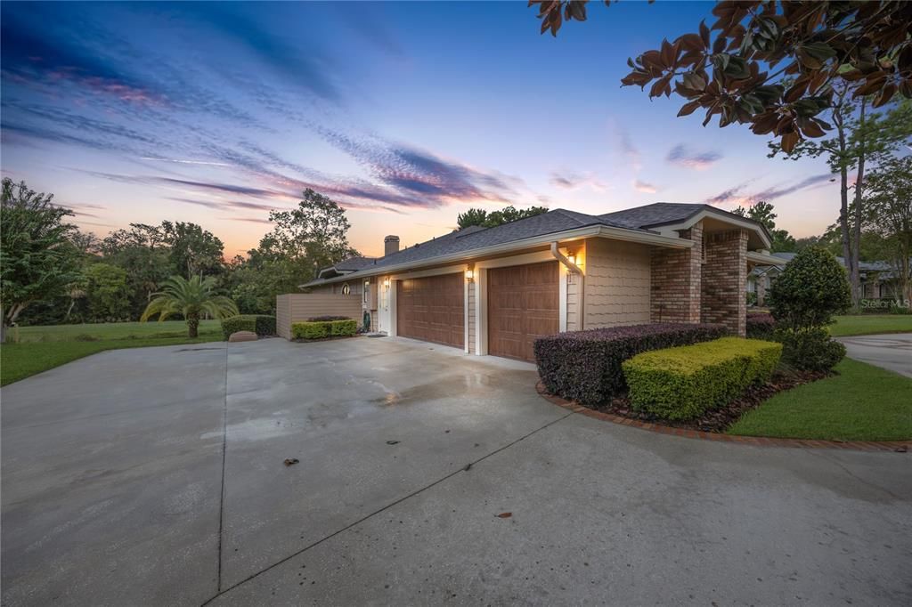 Active With Contract: $810,000 (4 beds, 3 baths, 3176 Square Feet)