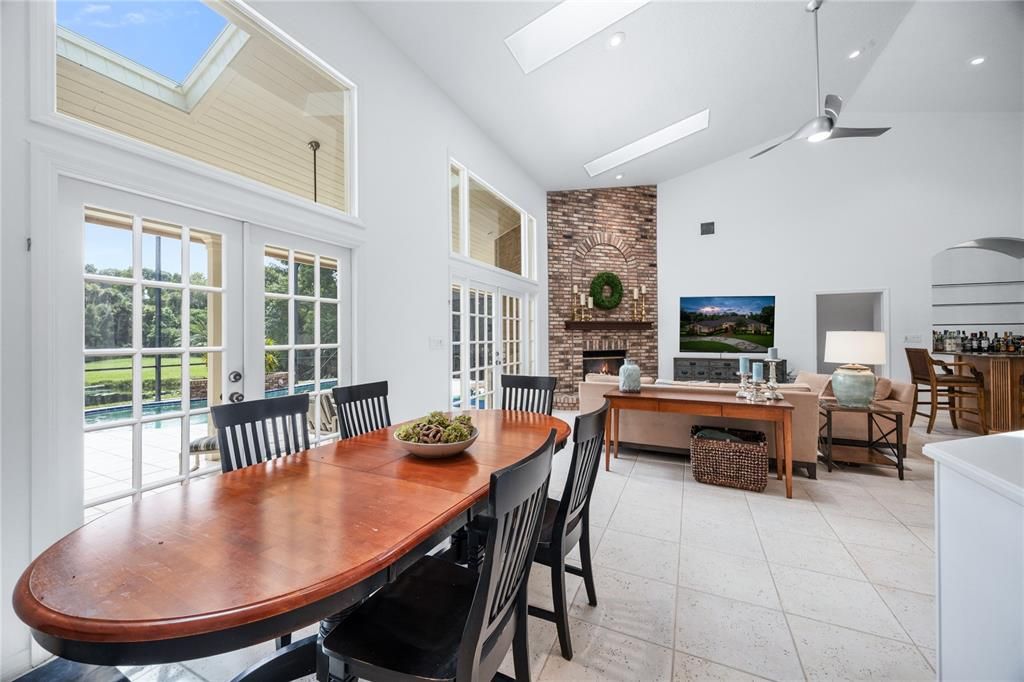 Active With Contract: $810,000 (4 beds, 3 baths, 3176 Square Feet)