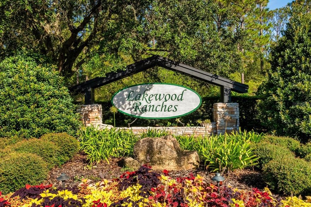 Activo con contrato: $445,000 (5.00 acres)