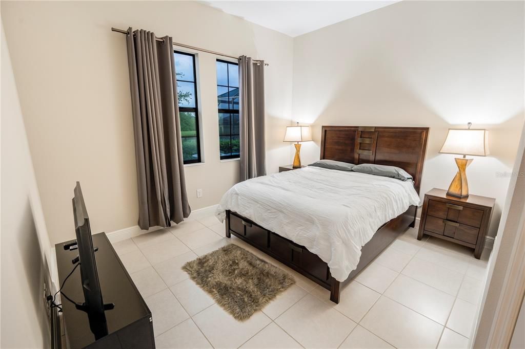 For Sale: $1,080,000 (5 beds, 4 baths, 3638 Square Feet)