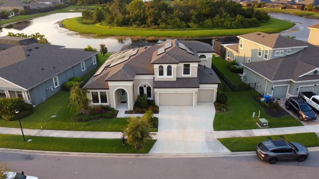 For Sale: $1,080,000 (5 beds, 4 baths, 3638 Square Feet)