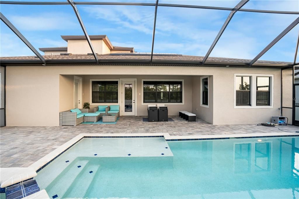 For Sale: $1,080,000 (5 beds, 4 baths, 3638 Square Feet)