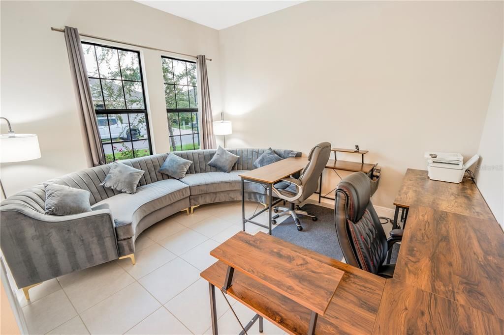 For Sale: $1,080,000 (5 beds, 4 baths, 3638 Square Feet)