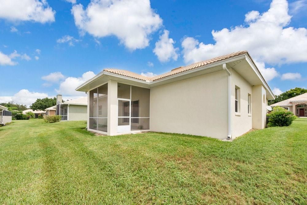 合同活跃: $220,000 (3 贝兹, 2 浴室, 1584 平方英尺)