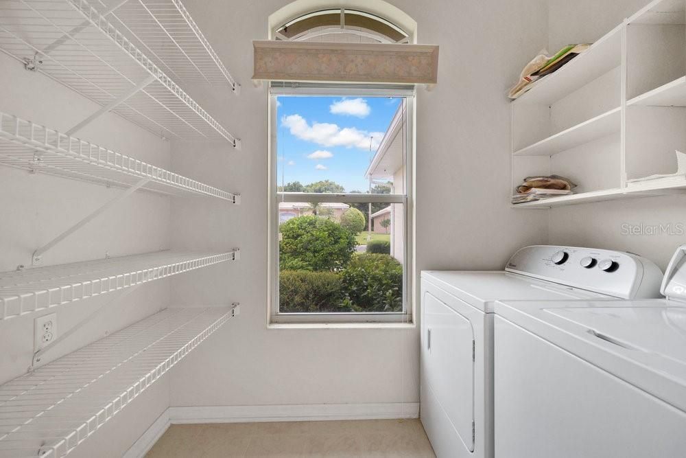 合同活跃: $220,000 (3 贝兹, 2 浴室, 1584 平方英尺)