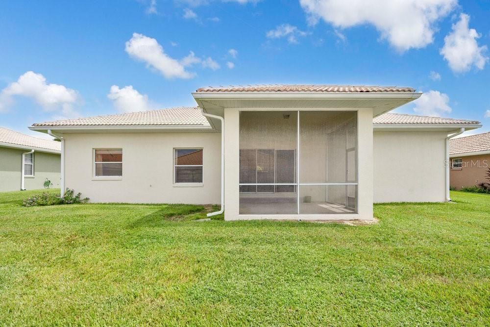 合同活跃: $220,000 (3 贝兹, 2 浴室, 1584 平方英尺)