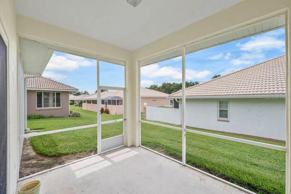 合同活跃: $220,000 (3 贝兹, 2 浴室, 1584 平方英尺)