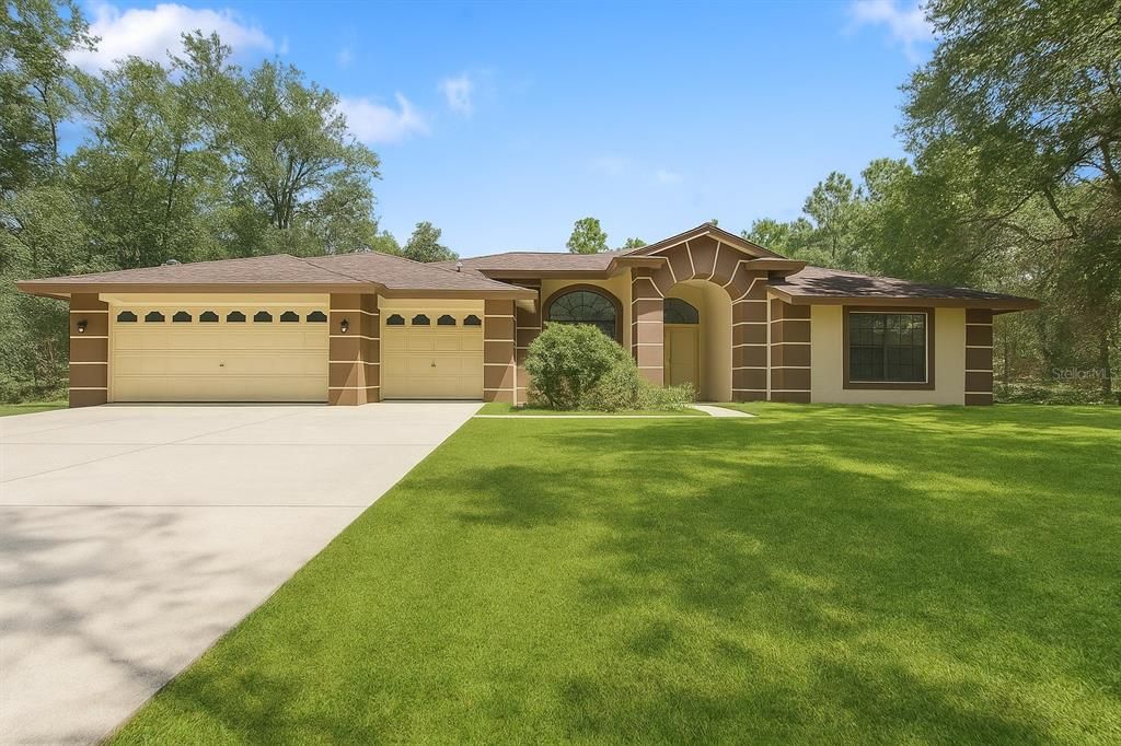 Недавно продано: $662,000 (4 спален, 3 ванн, 3141 Квадратных фут)