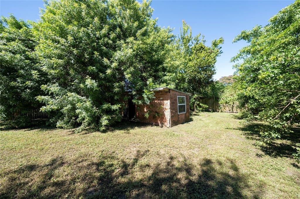 На продажу: $270,000 (4 спален, 1 ванн, 1248 Квадратных фут)