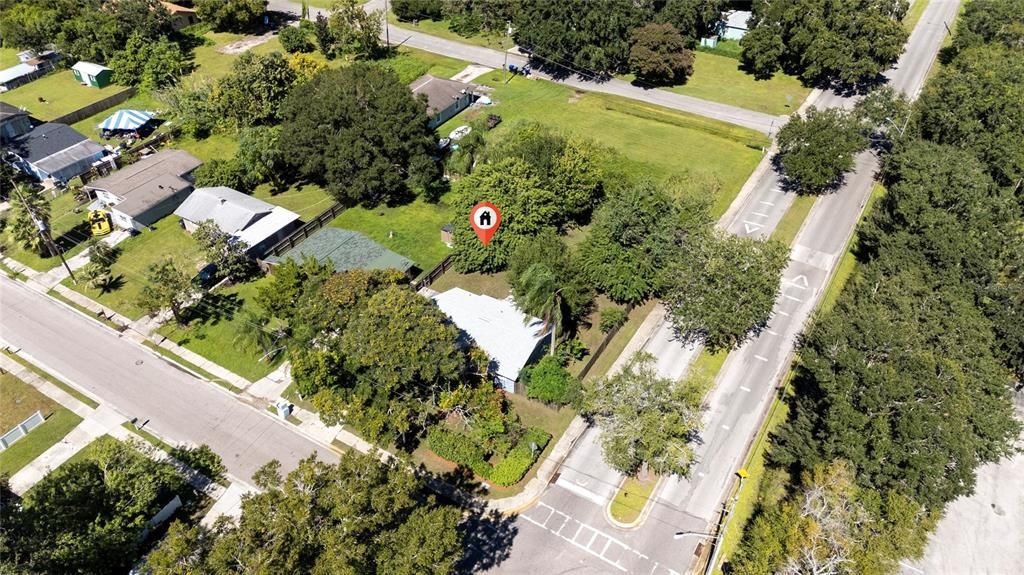 На продажу: $270,000 (4 спален, 1 ванн, 1248 Квадратных фут)