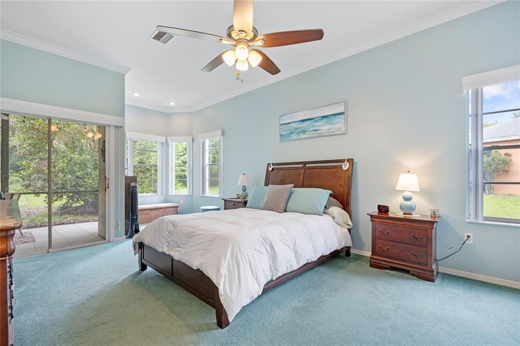 For Sale: $400,000 (4 beds, 3 baths, 2527 Square Feet)