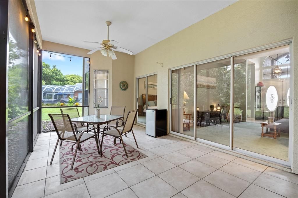 For Sale: $400,000 (4 beds, 3 baths, 2527 Square Feet)