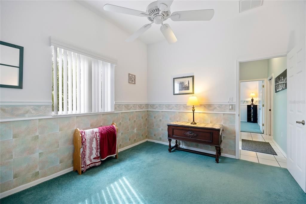 For Sale: $400,000 (4 beds, 3 baths, 2527 Square Feet)