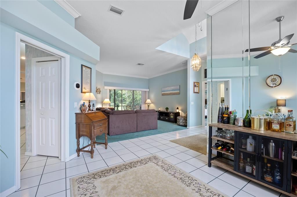 For Sale: $400,000 (4 beds, 3 baths, 2527 Square Feet)