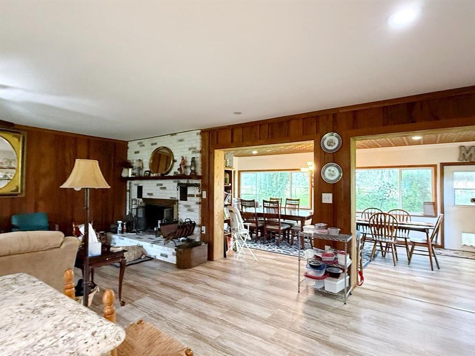 For Sale: $814,000 (3 beds, 2 baths, 2144 Square Feet)