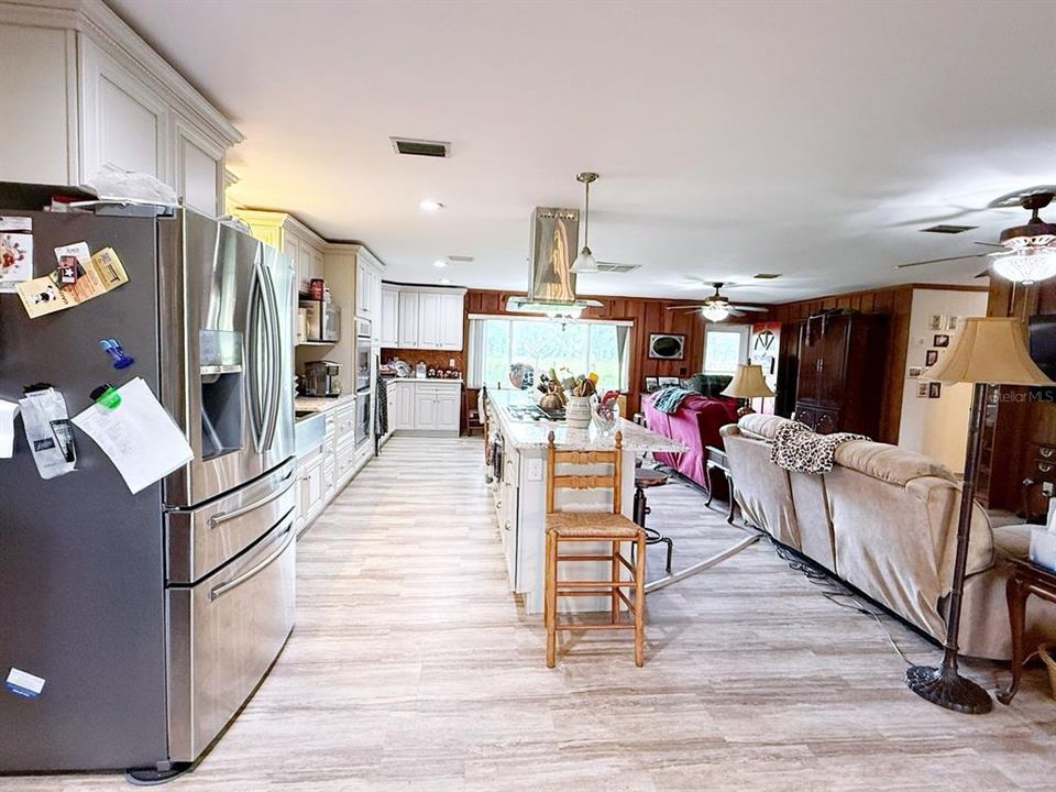 For Sale: $814,000 (3 beds, 2 baths, 2144 Square Feet)