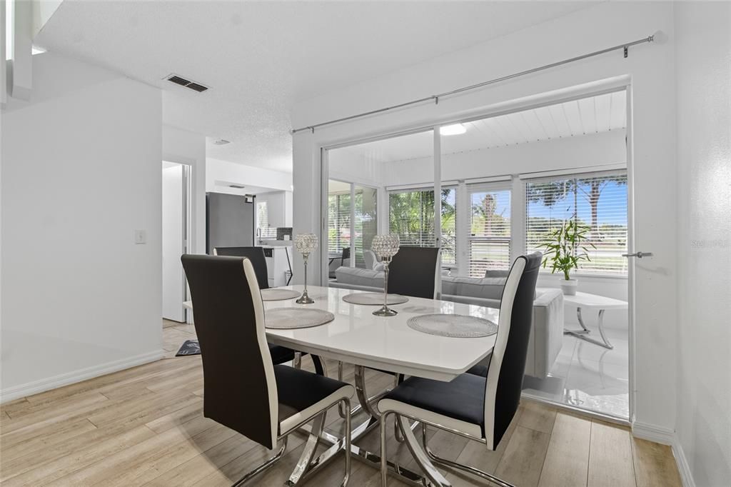 Active With Contract: $200,000 (2 beds, 2 baths, 1306 Square Feet)