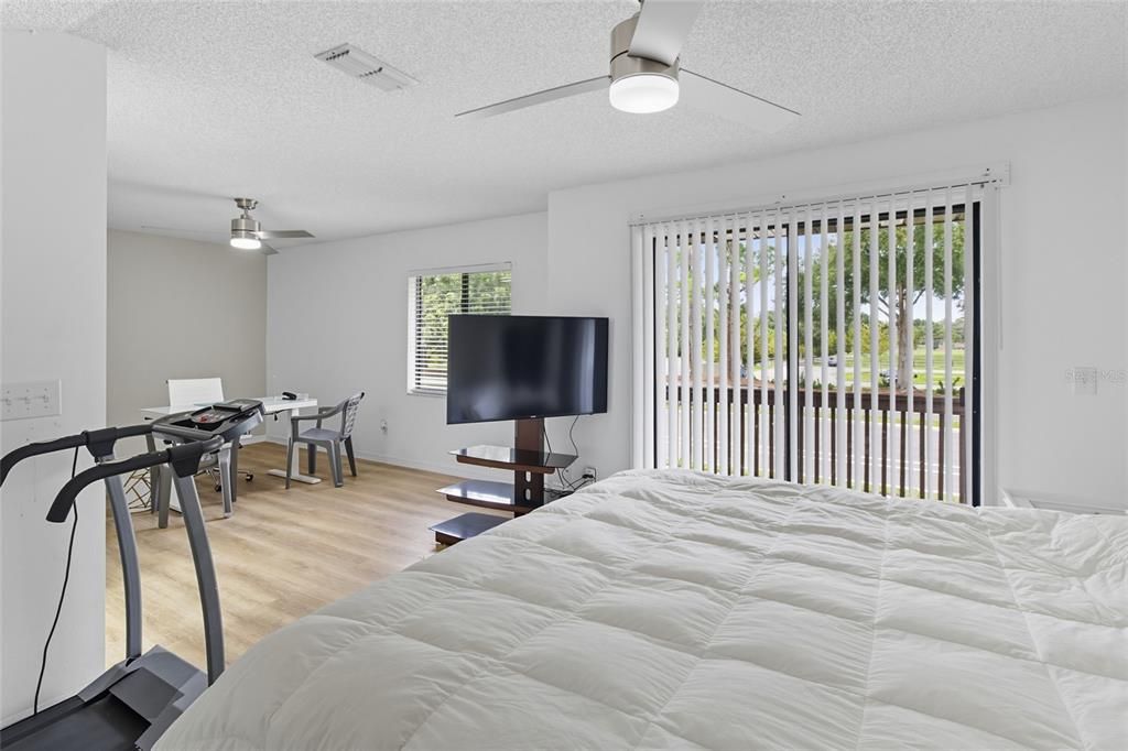 Active With Contract: $200,000 (2 beds, 2 baths, 1306 Square Feet)