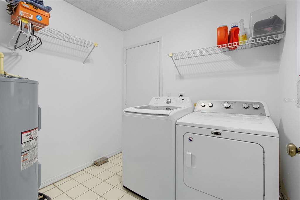 Active With Contract: $200,000 (2 beds, 2 baths, 1306 Square Feet)