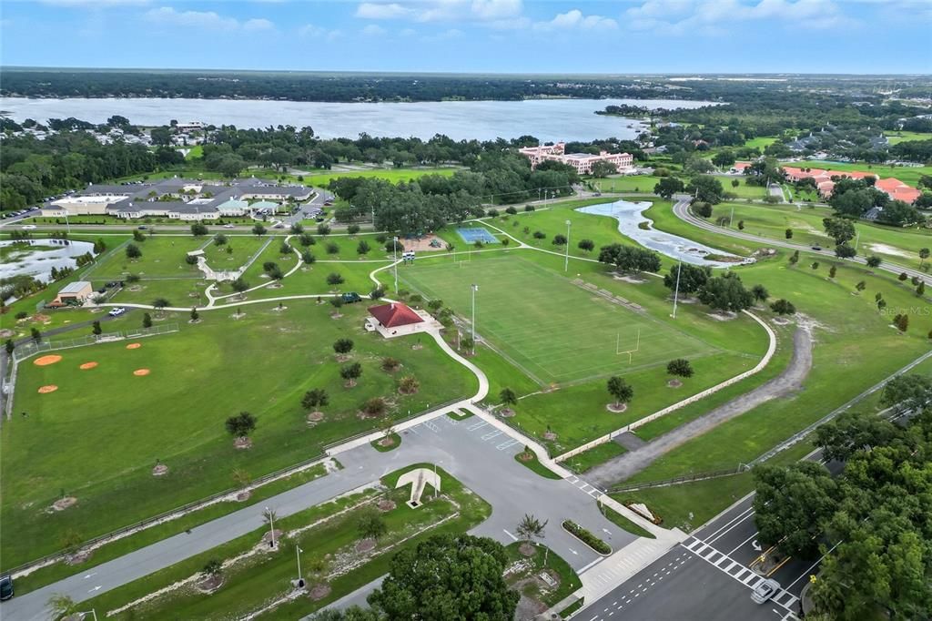 Active With Contract: $200,000 (2 beds, 2 baths, 1306 Square Feet)