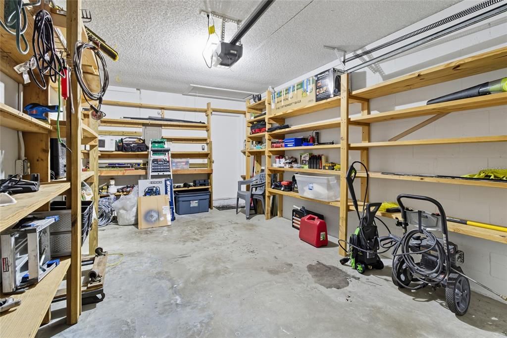 Active With Contract: $200,000 (2 beds, 2 baths, 1306 Square Feet)