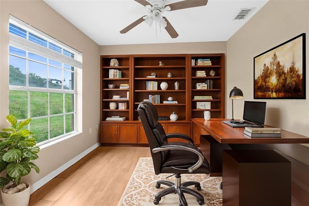 На продажу: $265,000 (3 спален, 2 ванн, 1858 Квадратных фут)