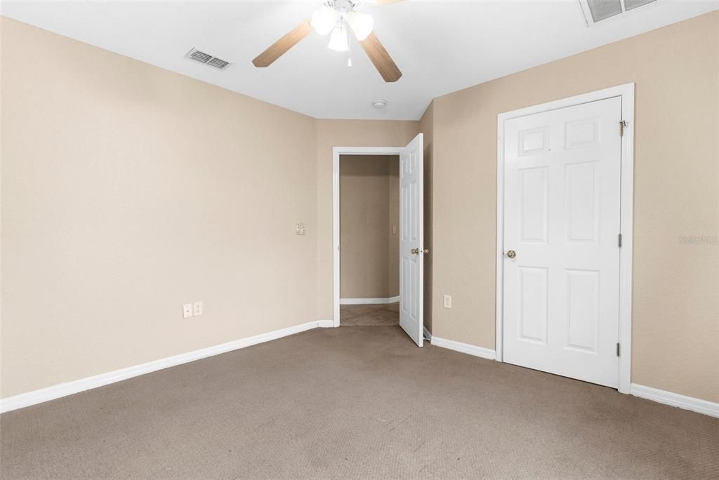 На продажу: $265,000 (3 спален, 2 ванн, 1858 Квадратных фут)