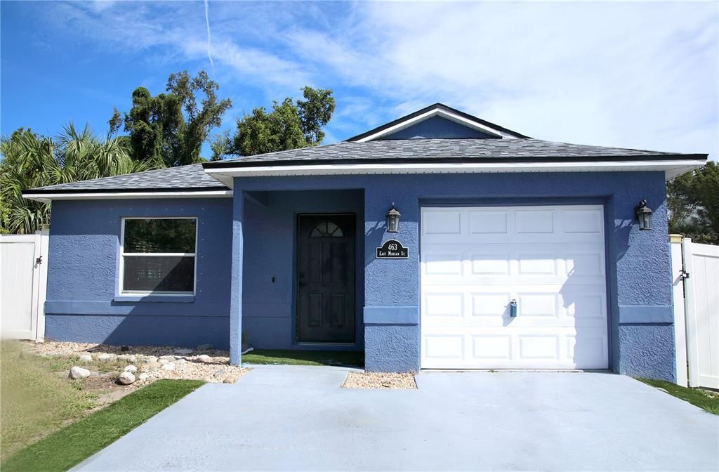 Active With Contract: $350,000 (3 beds, 2 baths, 1440 Square Feet)