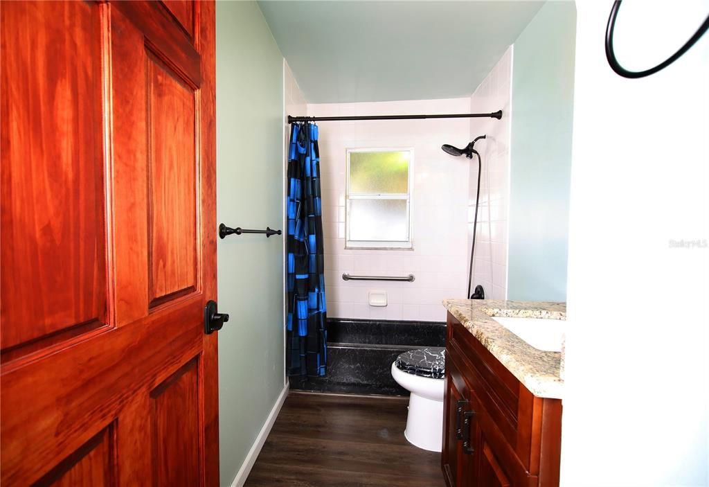 Active With Contract: $350,000 (3 beds, 2 baths, 1440 Square Feet)