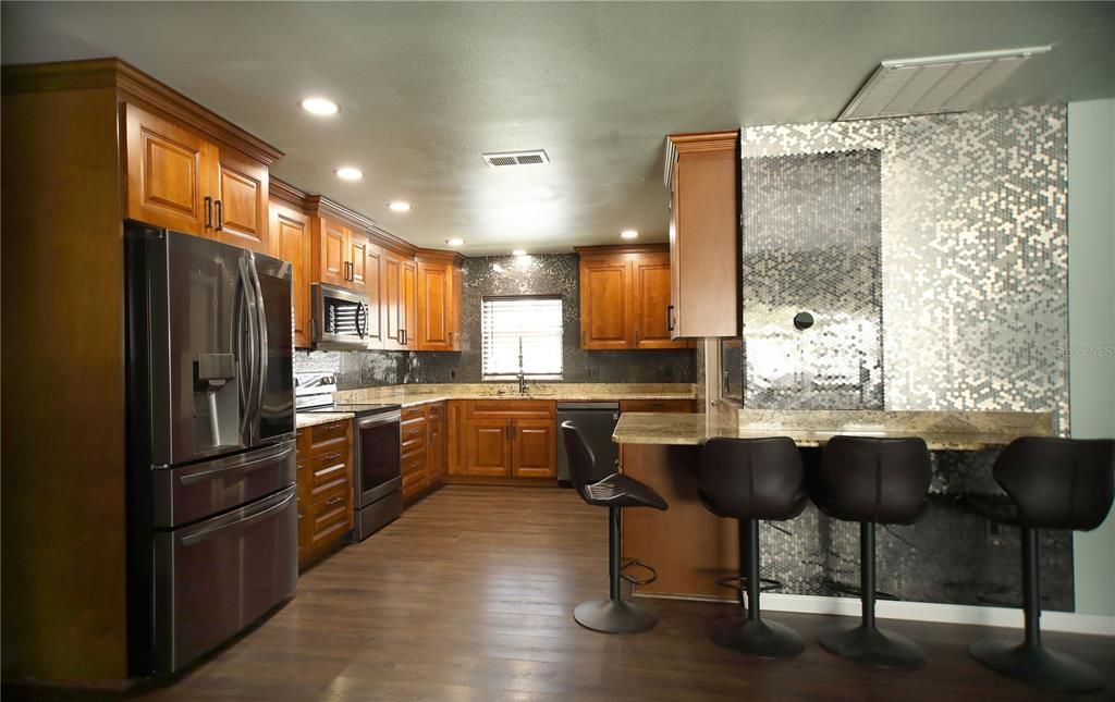 Active With Contract: $350,000 (3 beds, 2 baths, 1440 Square Feet)