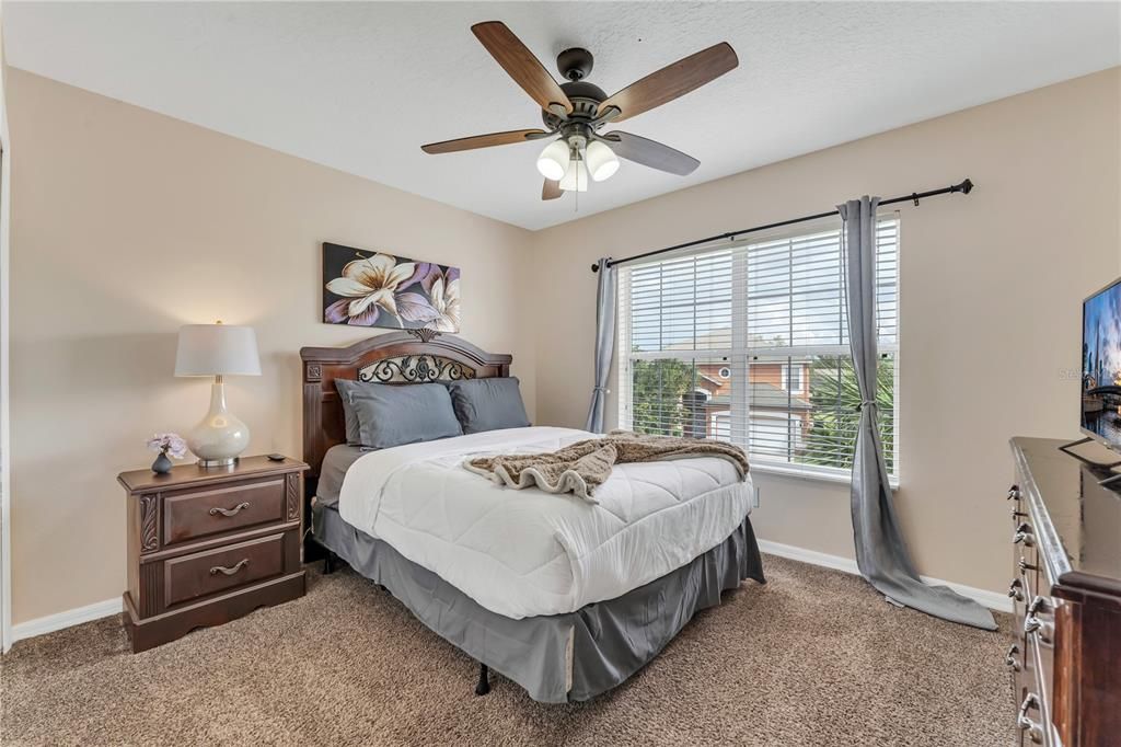 For Rent: $4,200 (8 beds, 4 baths, 2881 Square Feet)