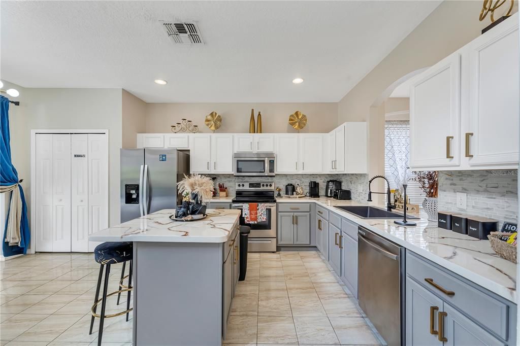 For Rent: $4,200 (8 beds, 4 baths, 2881 Square Feet)