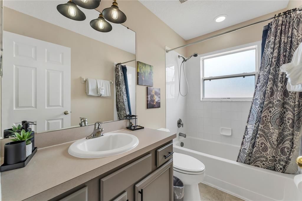 For Rent: $4,200 (8 beds, 4 baths, 2881 Square Feet)