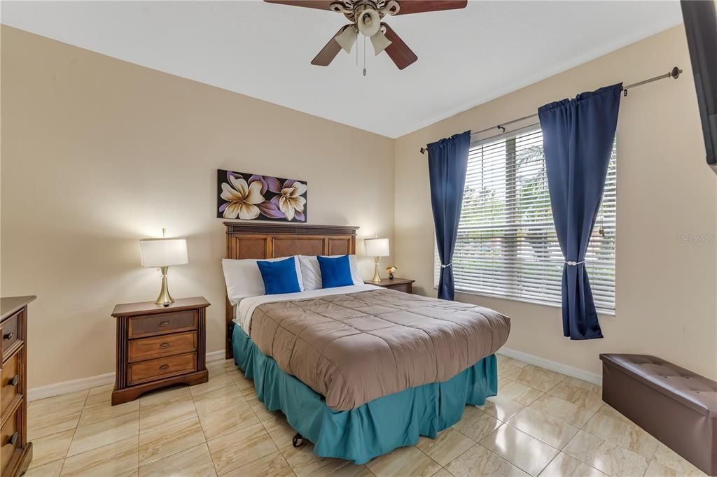 For Rent: $4,200 (8 beds, 4 baths, 2881 Square Feet)