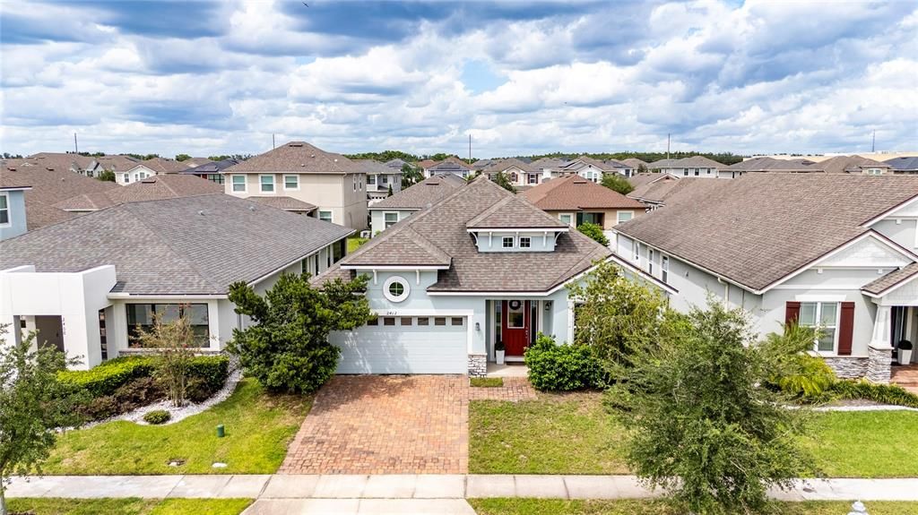 Под контрактом: $470,000 (4 спален, 2 ванн, 2282 Квадратных фут)