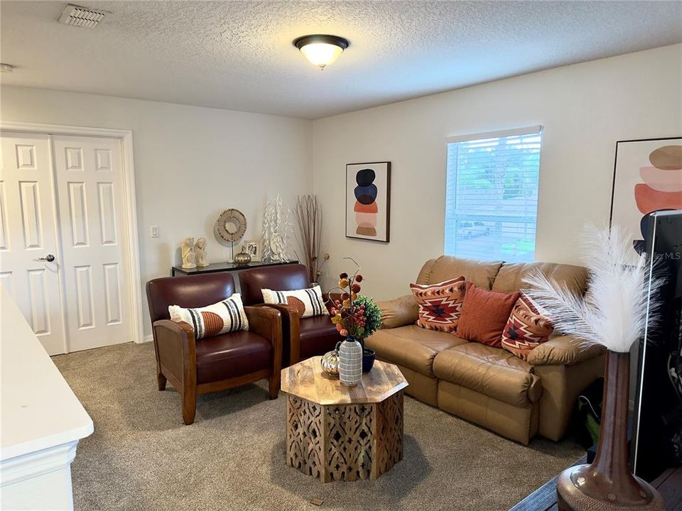 Active With Contract: $699,900 (4 beds, 4 baths, 3816 Square Feet)