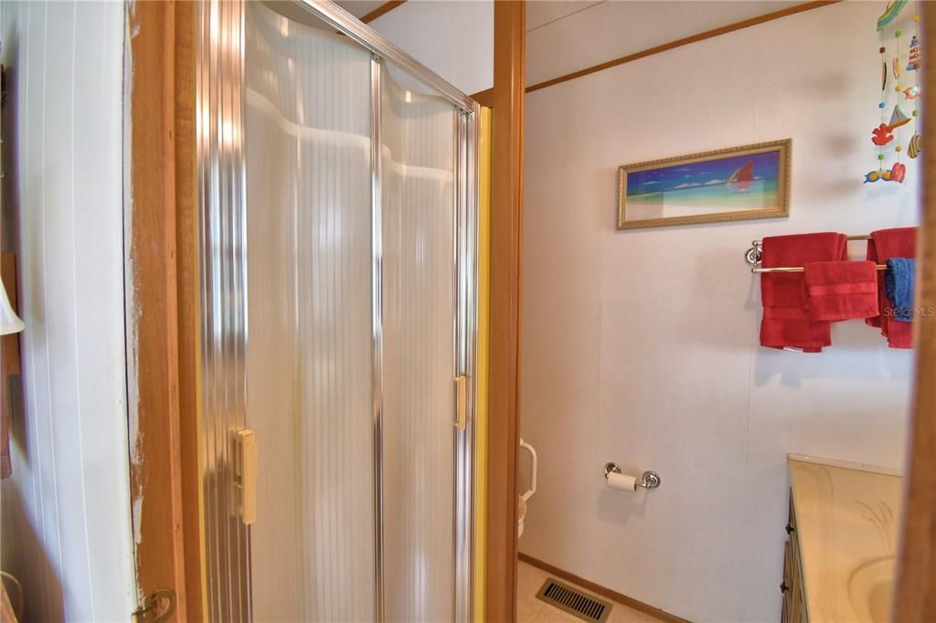 待售: $142,000 (2 贝兹, 2 浴室, 1248 平方英尺)