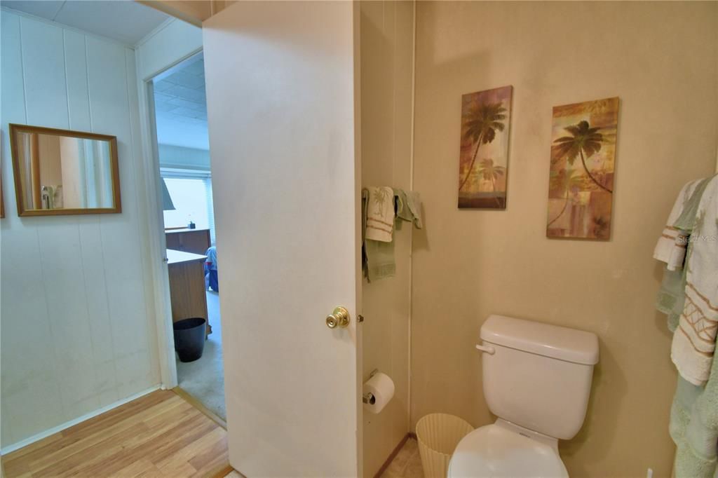 待售: $142,000 (2 贝兹, 2 浴室, 1248 平方英尺)